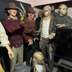 PLEASE READY DESPCRIPTION HORROR COLLECTION ALL FOR SALE PLEASE MESSAGE