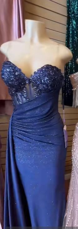 Women’s party dress