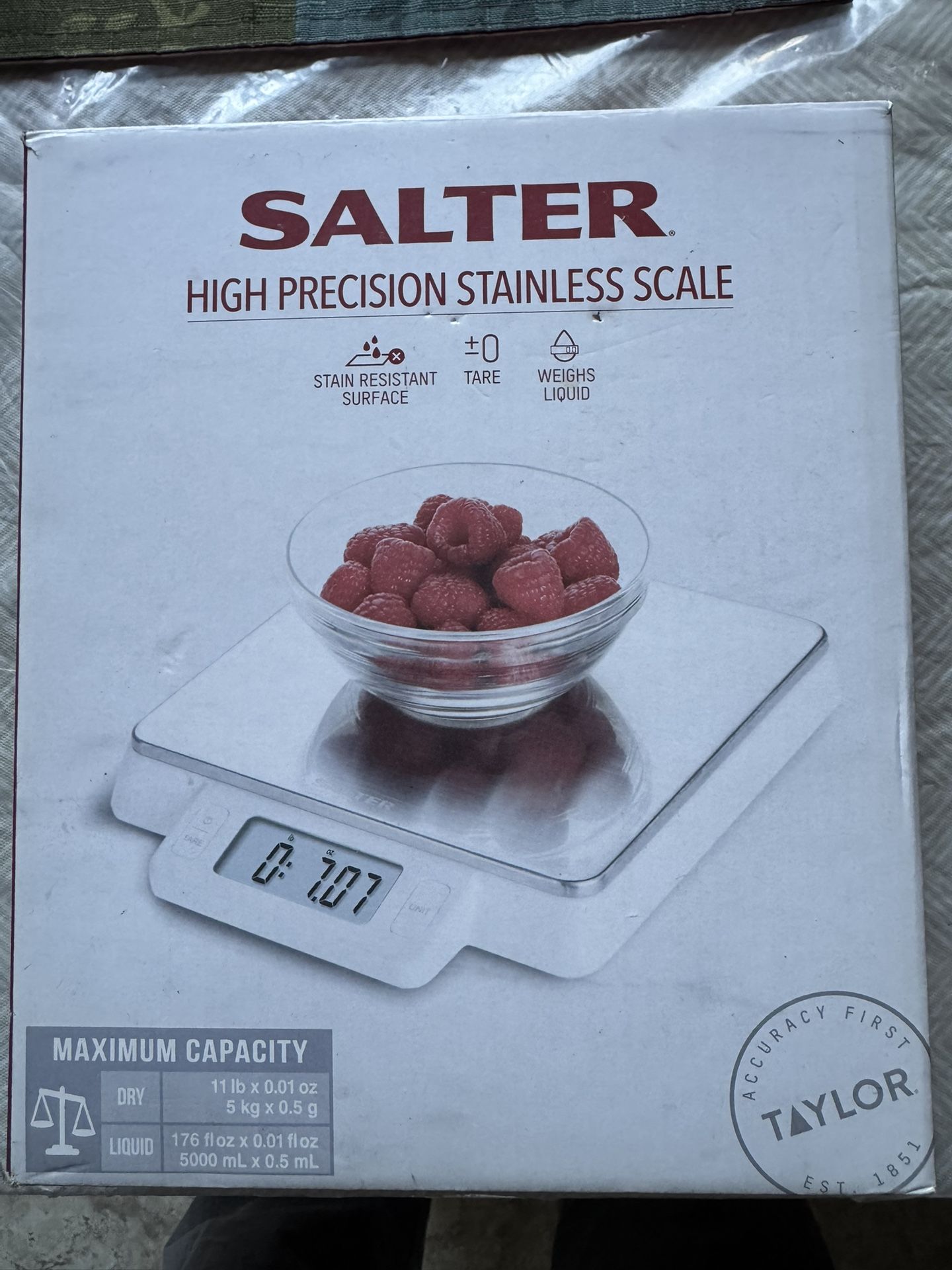 Salter 1078SS White Digital Kitchen Scale with Stainless Steel Platform
