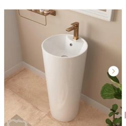 Ceramic Freestanding Pedestal Sink
