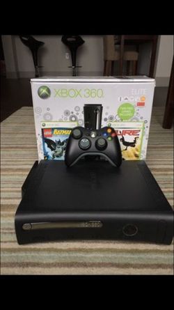 Like New Xbox 360 w/Kinect!