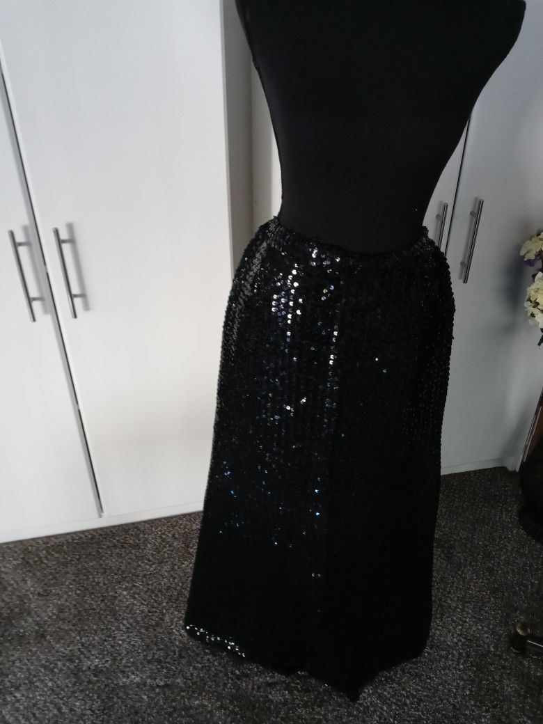 Black Skirt Sequin Handwork Sequin On Silk 