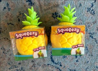 Squeezy pineapple