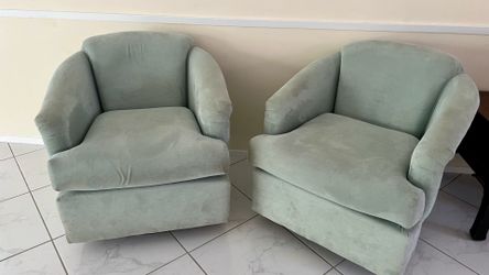 Swivel living room chairs