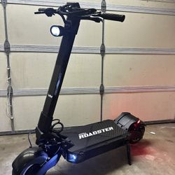 Off Road Electric Scooter EMOVE RoadsterTop speed 80Mph + , 72 Miles range