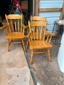 Set of 3 nice dinning chairs