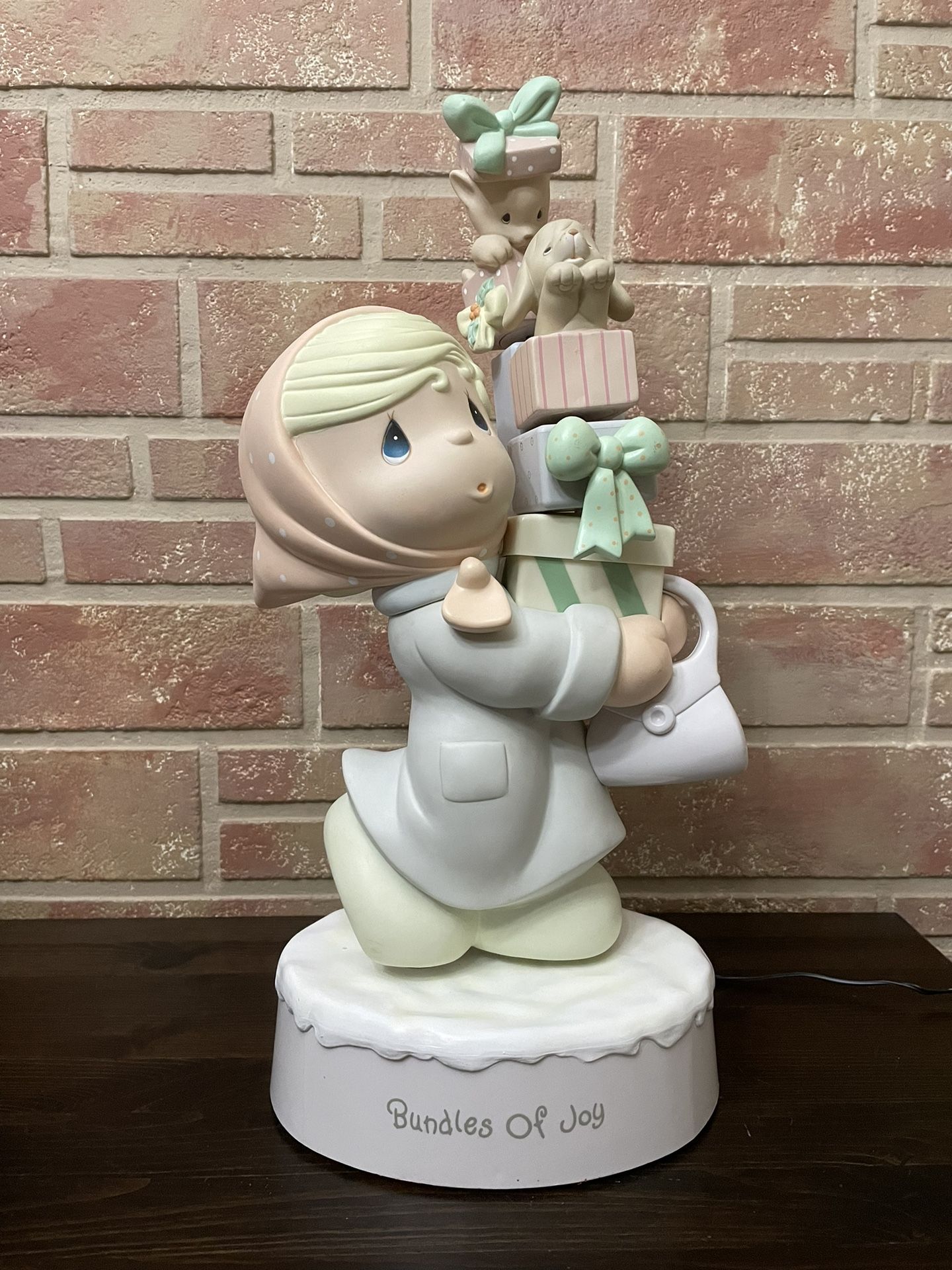 LARGE Vintage 90s 19" Precious Moments Holiday Action Musical Bundles of Joy - Works Great - Great Condition.