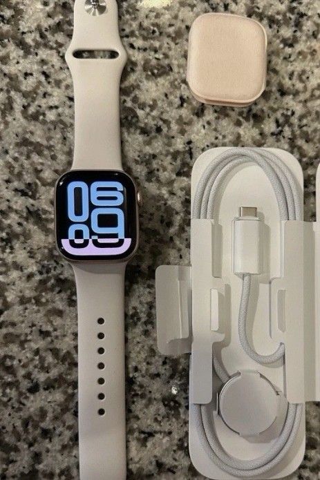 Apple Watch, Series 10, Rose Gold 42mm, Brand New!!
