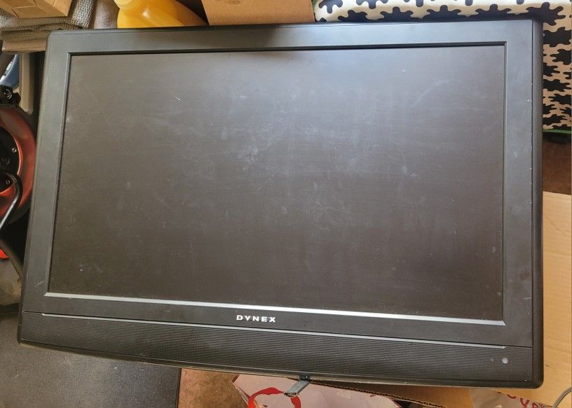 Dynex LCD 32 In TV