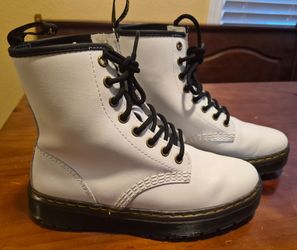 Doc Martins Women's size 6