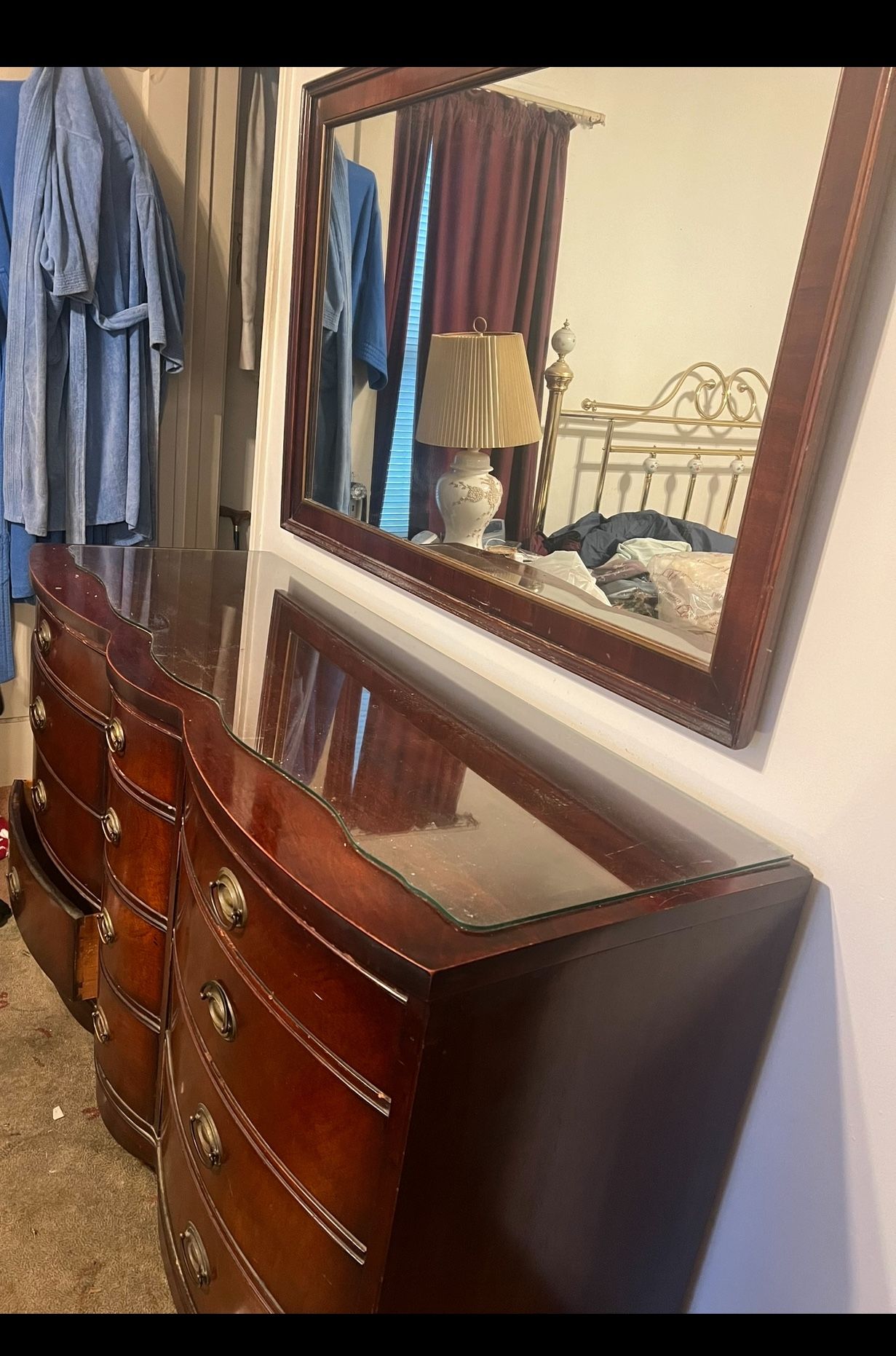Beautiful Solid Mahogany Wood Dresser W matching Mirror