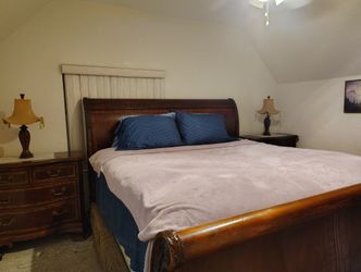 Private Room With Shared Bathroom