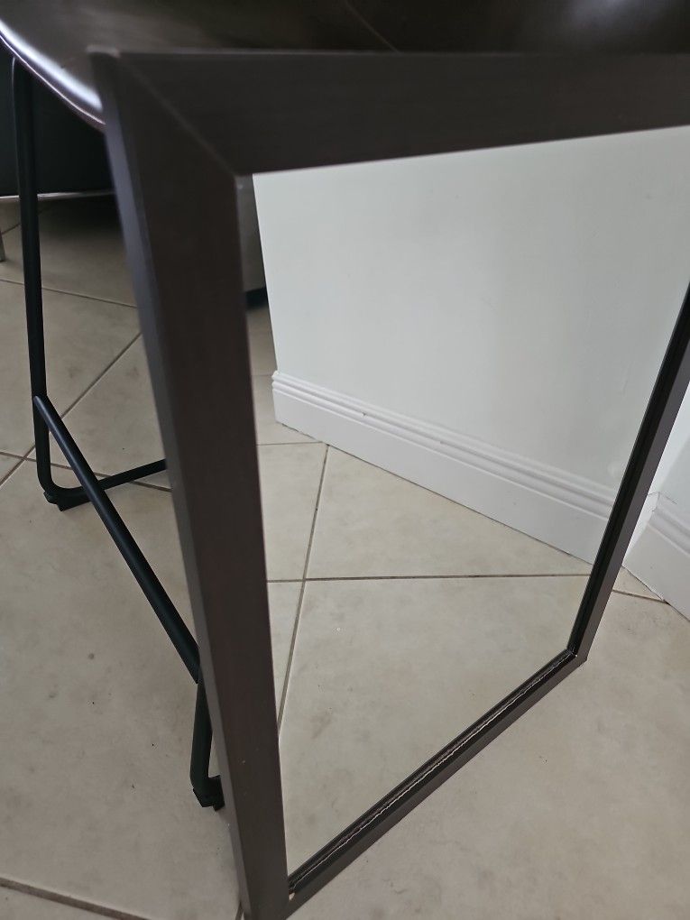 Wall Hanging Mirror - Espejo para Pared 25"x19"