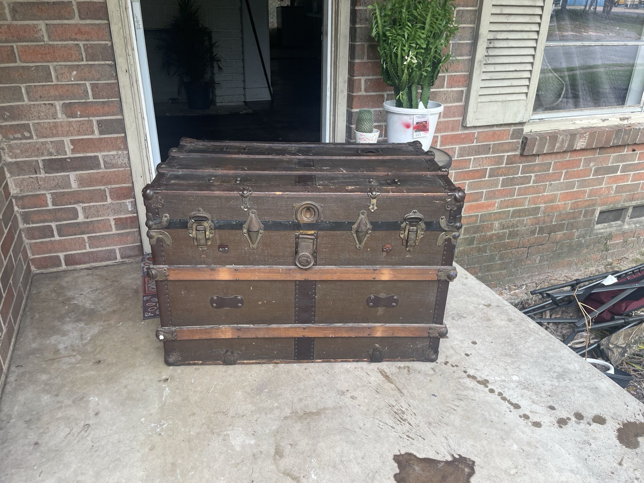 Vintage Chest