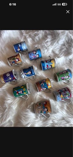 Vintage porcelain collectors Betty boop mugs