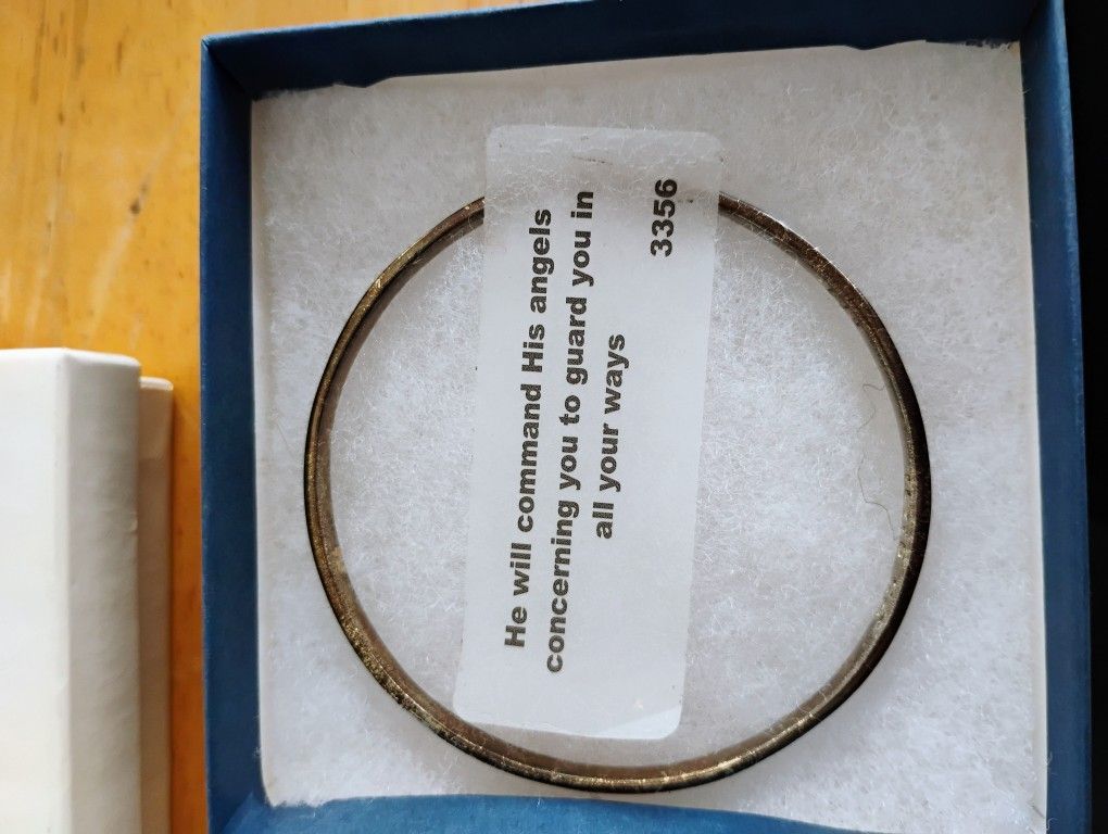 Bracelet