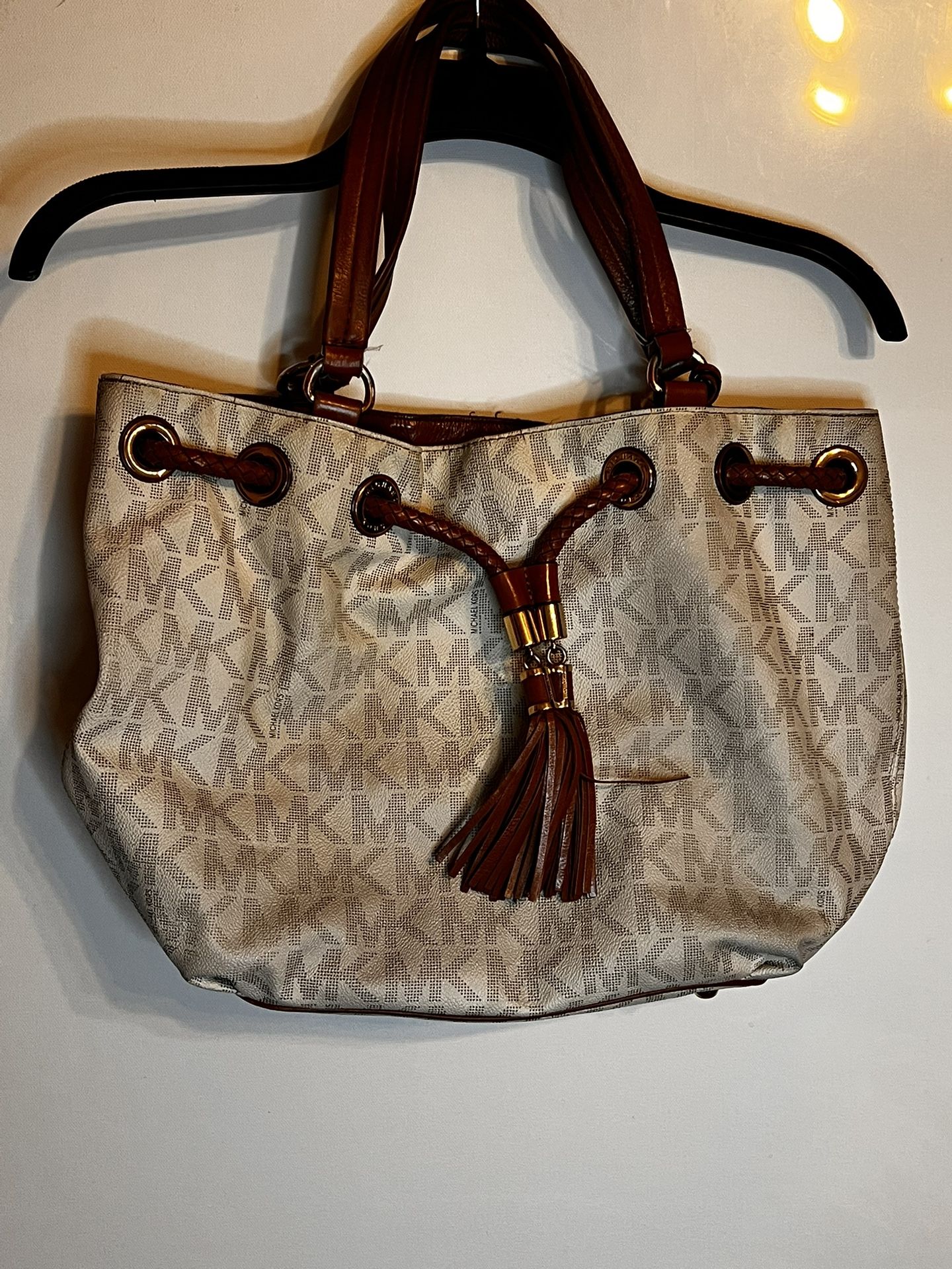 Very Nice Michael Kors Purse