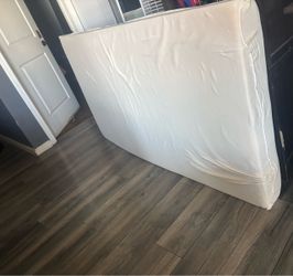 Twin mattress