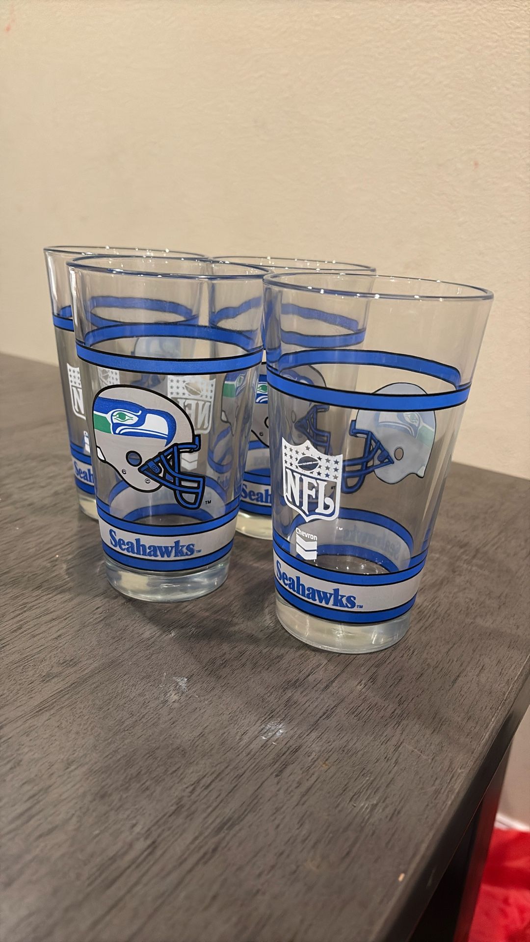 Vintage Collectible Pint Bar Glasses 