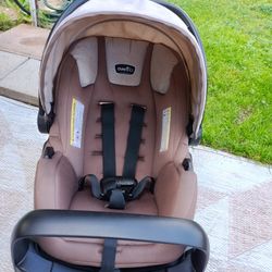Evenflo LiteMax Baby Car Seat With Base Brown Good Condition 