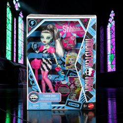 Monster High Frankie Stein Dawn of the Dance Boo-riginal Creeproduction Doll NEW