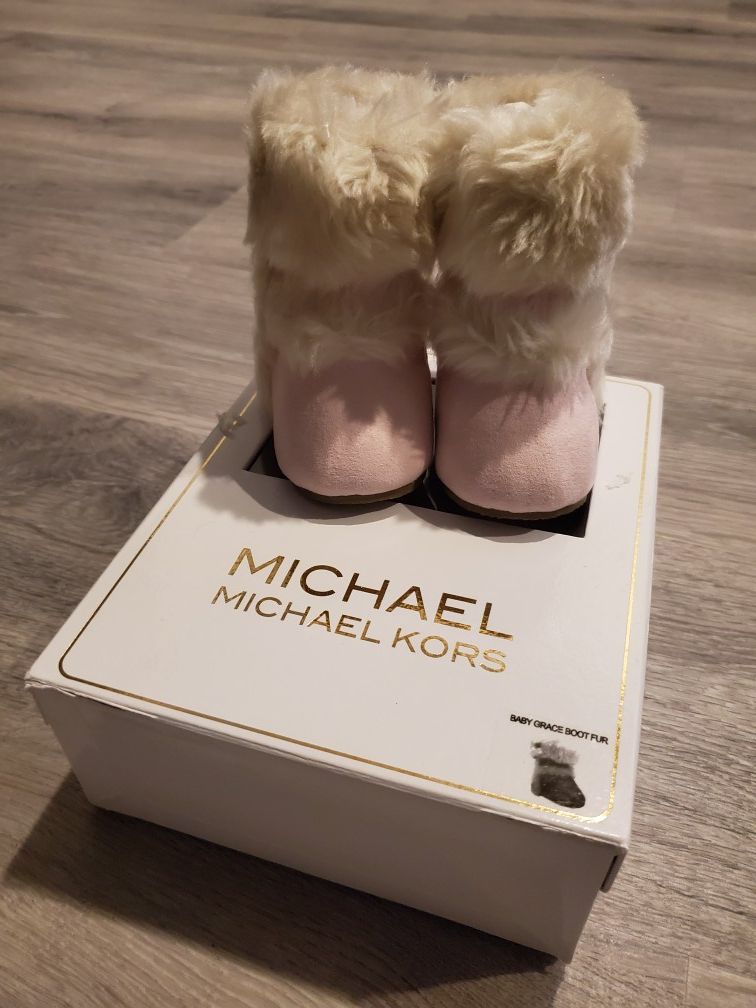 Michael Kors Baby Grace Boot Fur in size 1