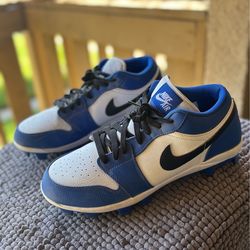 Jordan 1 Retro men’s MCS cleats for basketball ( ONLY USED 4-5 GAMES)