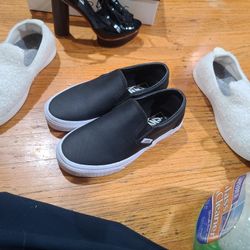 Vans Leather Like New Worn Once 