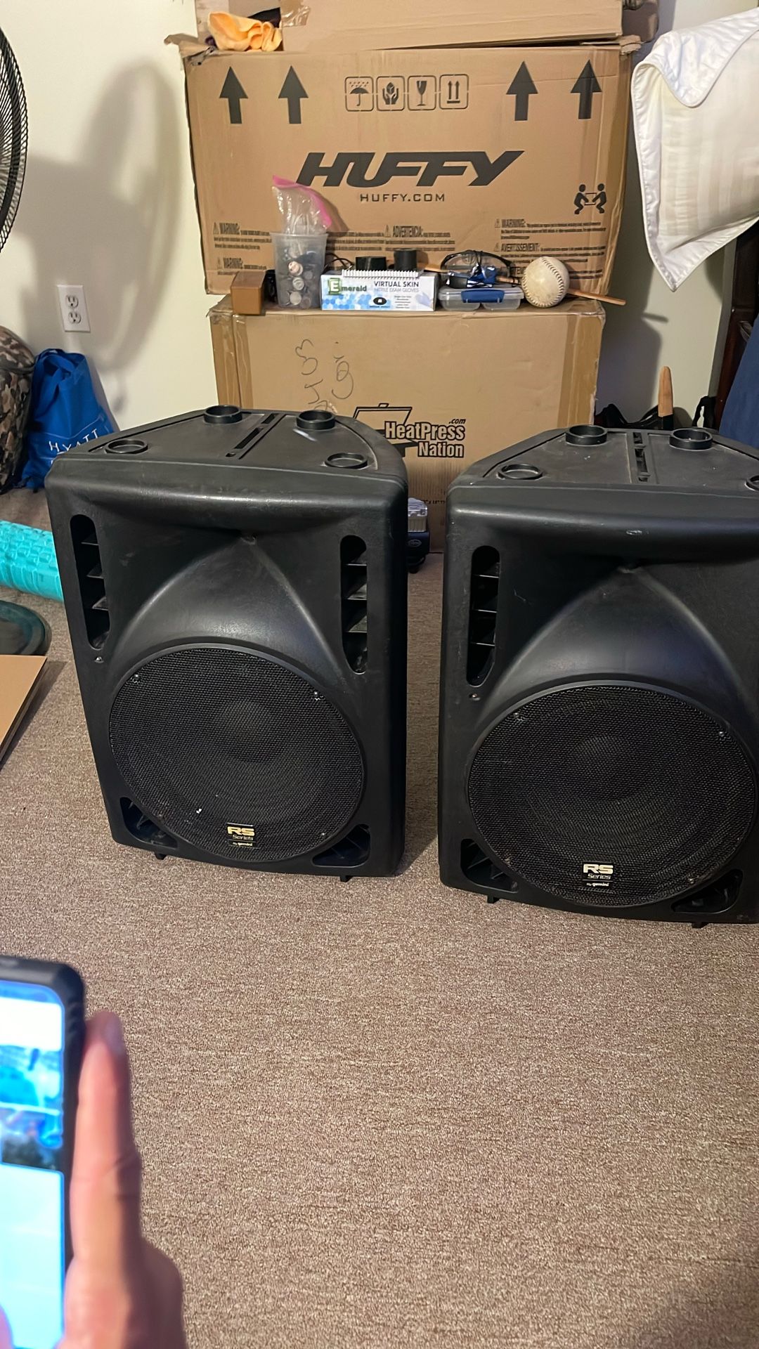 speakers