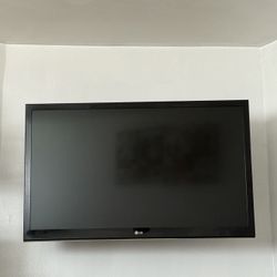 LG 47inch TV