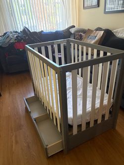 Free baby crib
