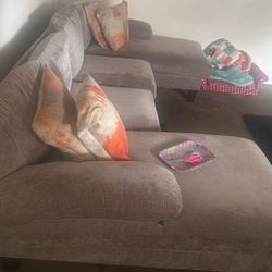Grey sectional Couch 