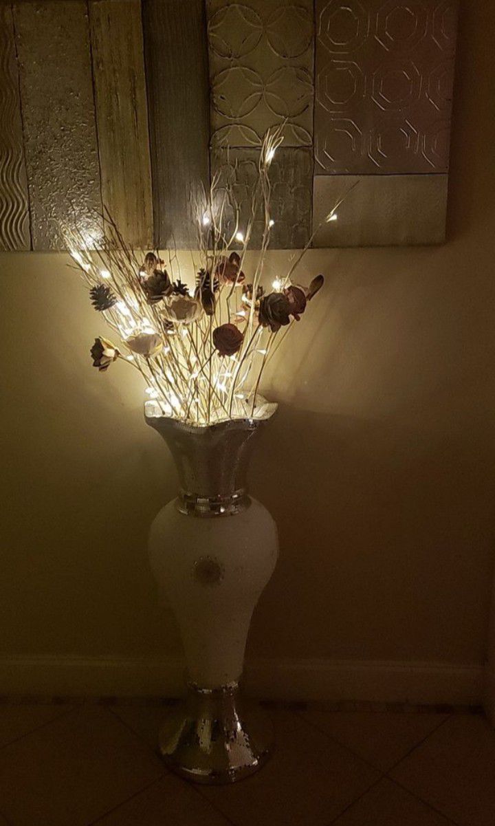Floral Vase with light up decor