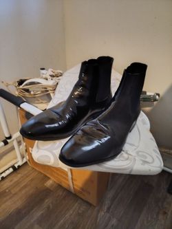 Express leather boots brand new with tag 148$ in store