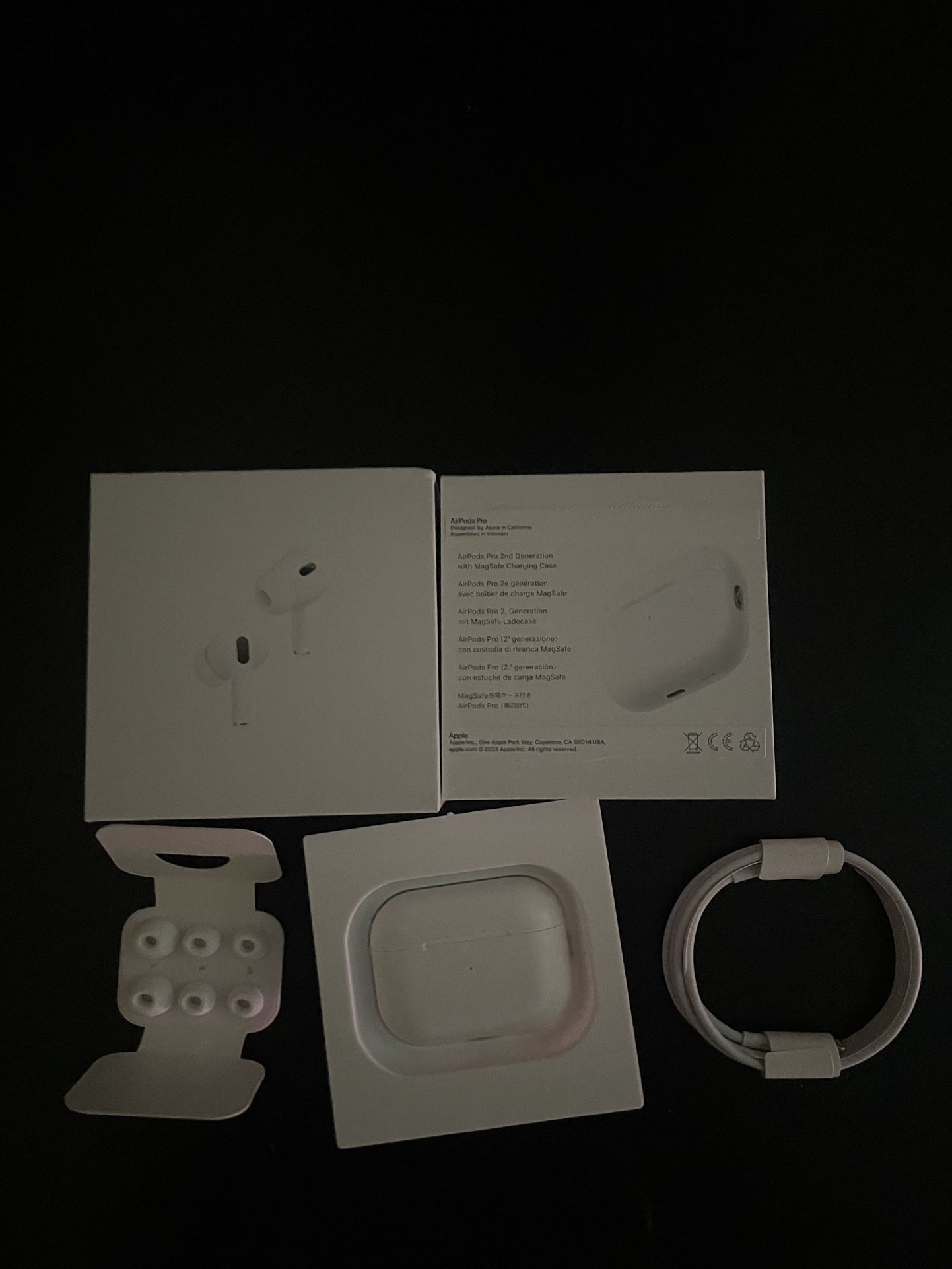 Airpods pro’s 2 *THROW A PRICE