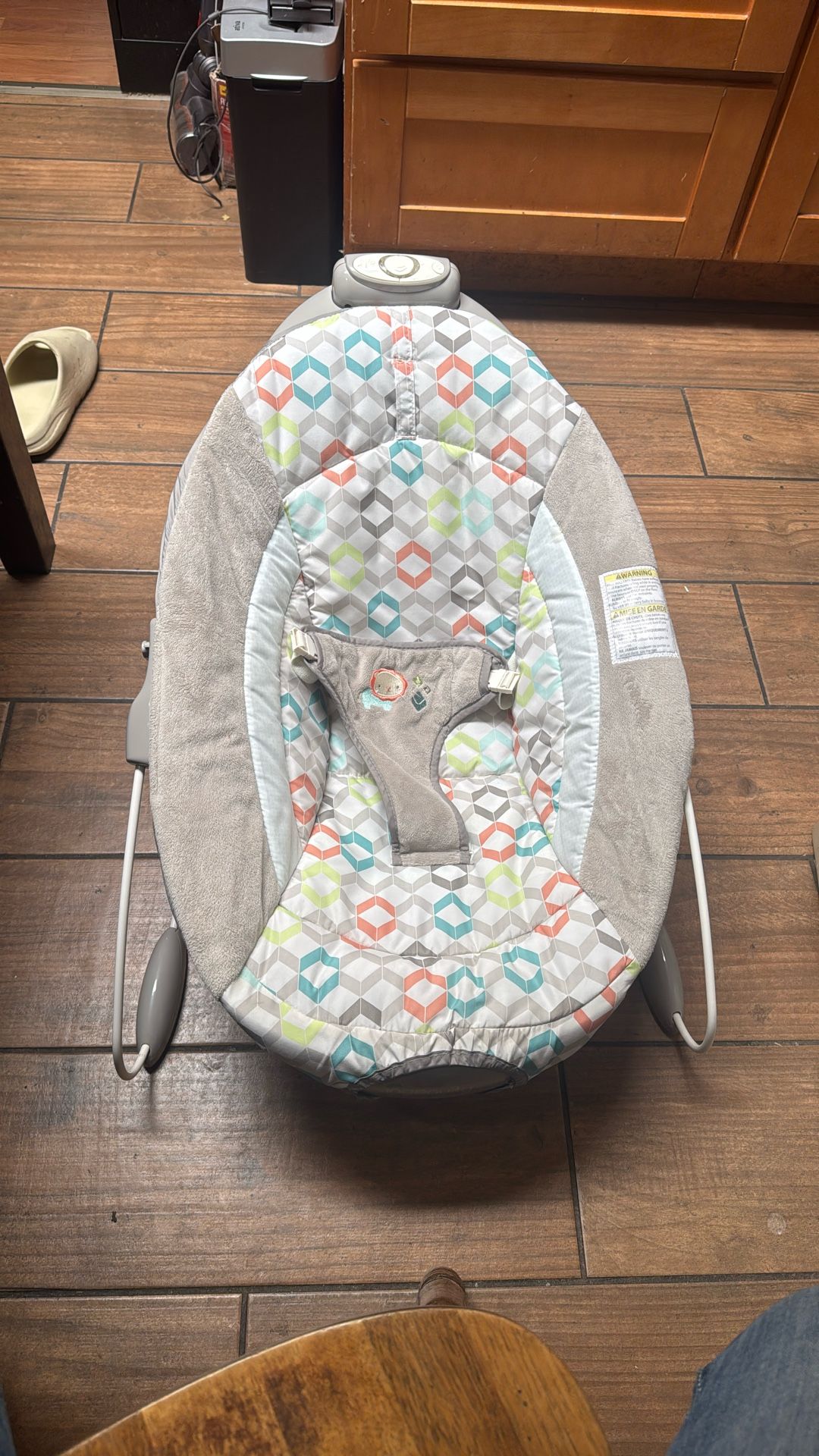 Ingenuity Automatic Bouncer With Music