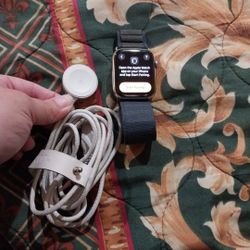 Apple Watch With Charger