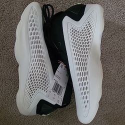 AE 1 Adidas Size 5 Men/6.5wmns 