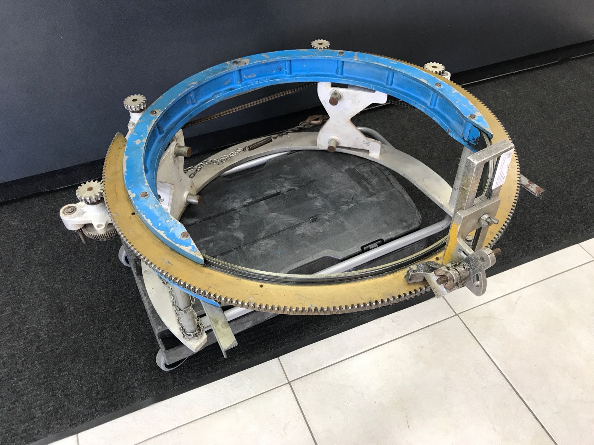 H&M 2c-26R Pipe Beveling Machine with Chain Saddle Type