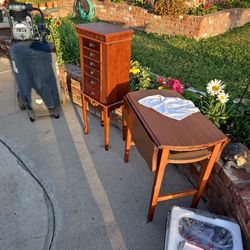 Yard Sale 2 /7 