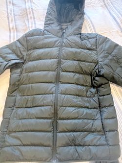 Uniqlo Ultra Light Puffer Jacket Size:Small