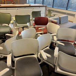 Like New Office Chairs Lisle 