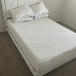Full Size Bed W/mattress