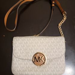 Michael Kors Med Crossbody Purse/Bag