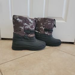 Snow Boots