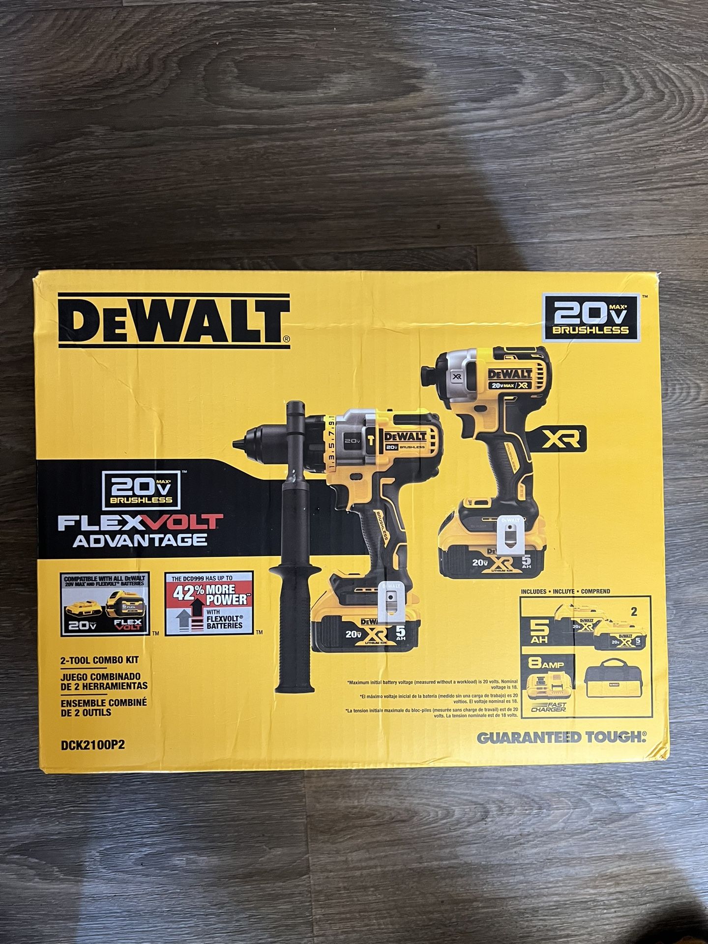 Dewalt 20v Flexvolt advatage Hammer Drill And Impact Driver Kit.