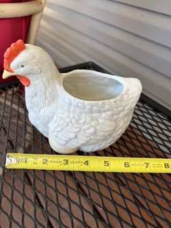 1989 Holand Floral Ceramic Chicken Planter. (Johnstown Ohio)