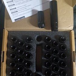 9/16-18 Wheel Lug Nuts 32 Pack + 1 Key Spline, Compatible: See Below 👇