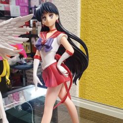 Sailor Moon Figurine