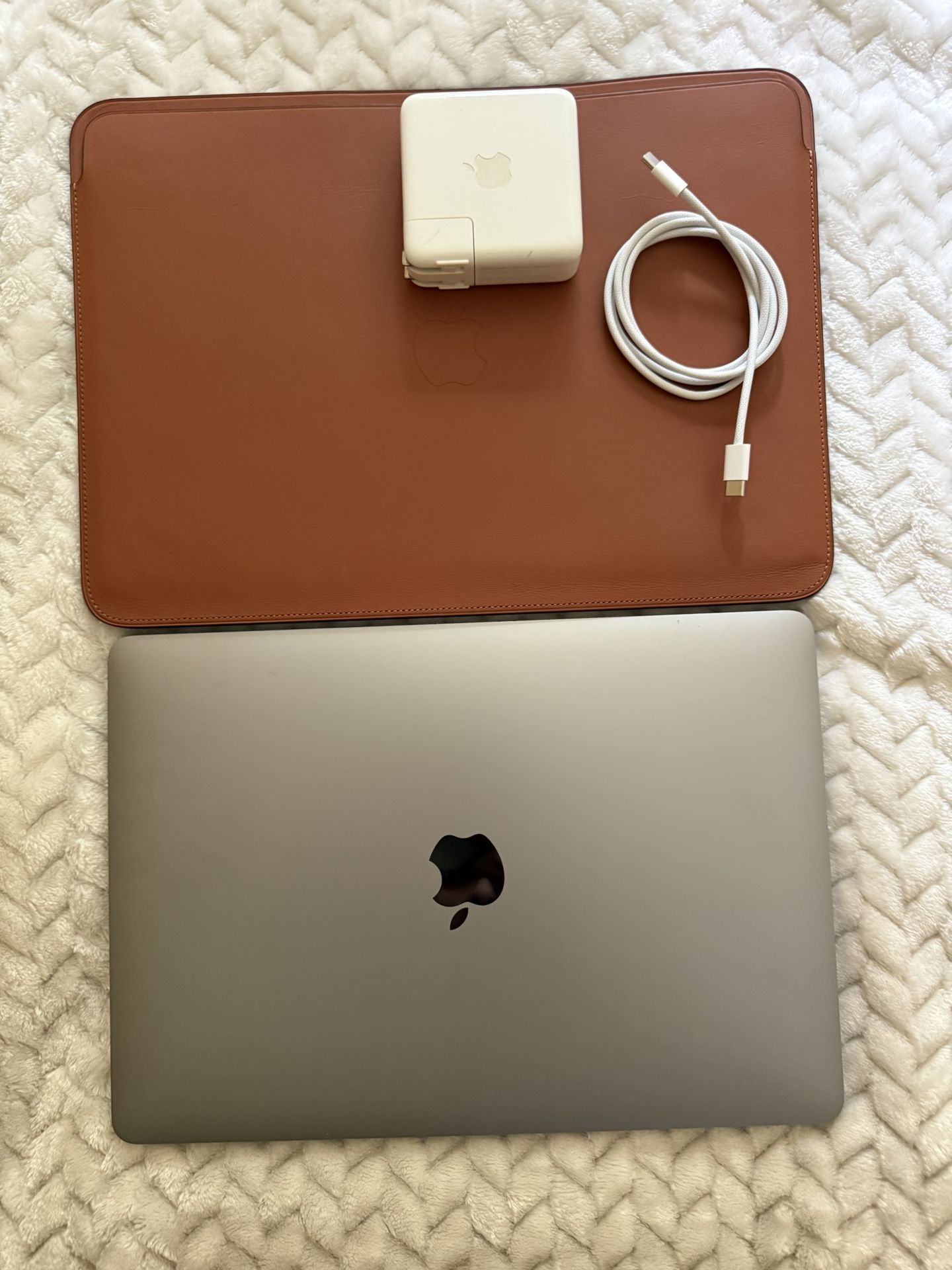 MacBook